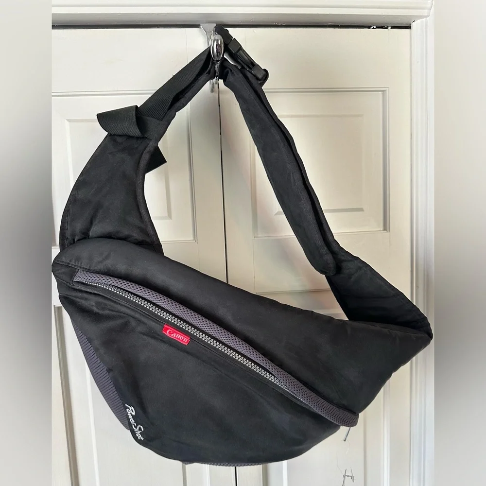 Canon Power Shot Sling Bag PSB-10 NWT